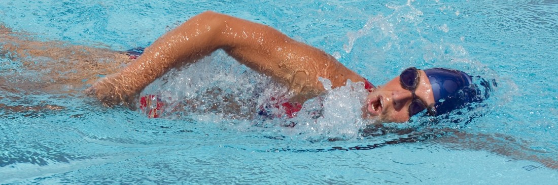 swimmer-Image by skeeze from Pixabay